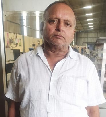 श्री दिनेश सिंह चौहान